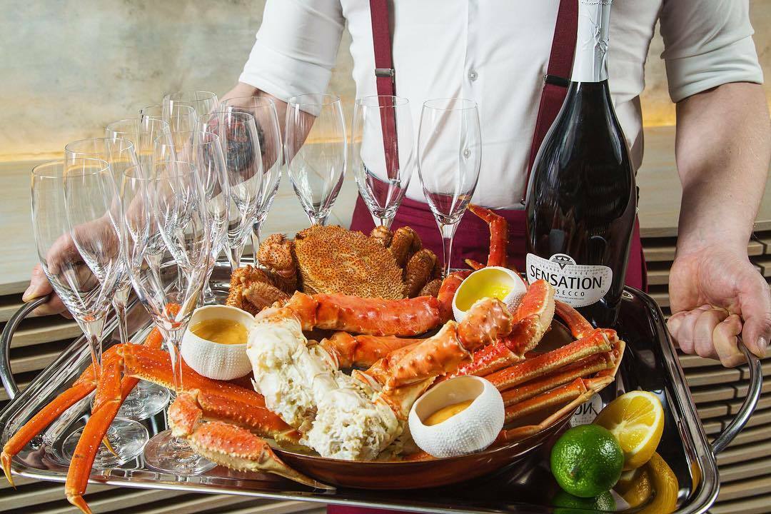 <span style="font-weight: bold;">WINE&amp;CRAB БАРВИХА </span><br>